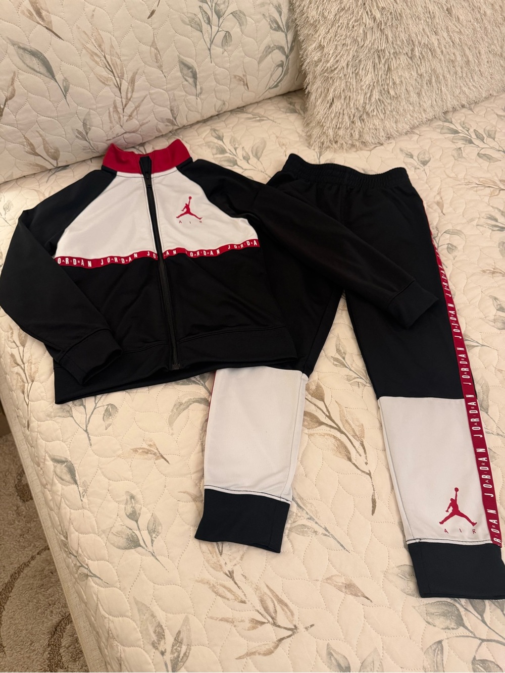 Jordan Kids Black, White & Red Sweatpants Jogger Set
